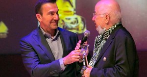Arka Sokaklar'ın komiser Engin'i İlker İnanoğlu'na ödül...