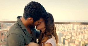 Bay Yanlış dizisi 14. bölümüyle final yaptı! Özgür ve Ezgi evlilik kararı aldı