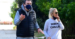 Betina Machler ve sevgilisi Sinan Dereli yürüyüşte
