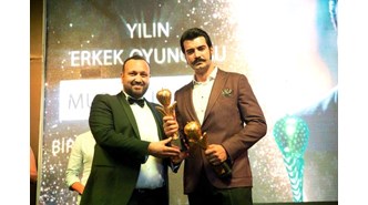 Bir Zamanlar Çukurova'nın yıldızı Murat Ünalmış ödüle layık görüldü