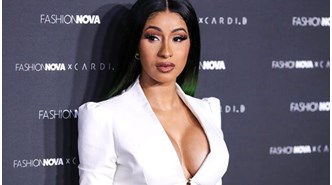 Cardi B, Azeri takipçilerinden özür diledi: Broşürü incelemeden paylaştım