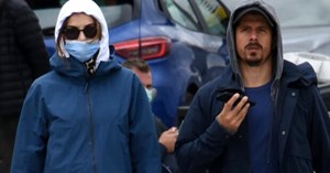 Emre Belözoğlu eşini örnek almadı!