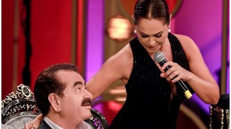İbo Show'da Hülya Avşar'la düet yapan İbrahim Tatlıses, gözyaşlarına hakim olamadı