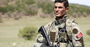 İki haftadır yayınlanmayan Savaşçı dizisi final mi yaptı? Berk Oktay'dan kafa karıştıran sözler