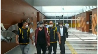 Komşusunu döven Halil Sezai, ifade vermek için polis eşiliğinde adliyeye getirildi