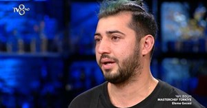 MasterChef'ten diskalifiye edilen Uğur Yılmaz Deniz, gözyaşlarına boğuldu