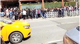 Nusret'in mekanının önündeki kuyrukla ilgili bomba iddia: Kişi başı 3 bin lira ödeniyor