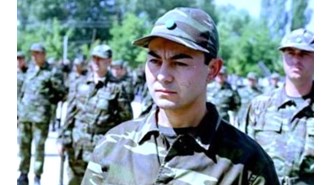 Propagandanın böylesi! Ermenistan ordusuna Serdar Ortaç'ı öldürttüler
