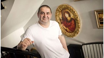 Şafak Sezer, lüks villasını 9 milyon 700 bin TL'ye satışa çıkardı