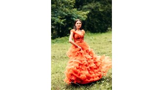 Seren Uzun'dan yeni şarkı
