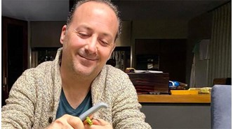 Tolga Çevik fasulye ayıkladı