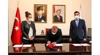 Trabzonlu dizi yapımcısı Berna Akdeniz, Ordu'da okul yaptırıyor