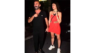 Ünlü oyuncu yeni sevgilisiyle görüntülendi