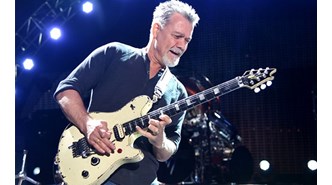 Ünlü sanatçı Eddie Van Halen kansere yenik düştü