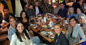 Volkan Demirel ve Selçuk Şahin, koronavirüs tedbirlerini yok sayıp 16 kişilik arkadaş grubuyla buluştular
