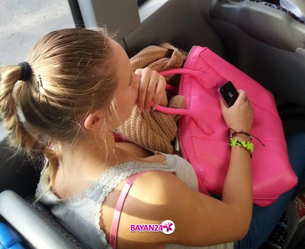 Down blouse on bus